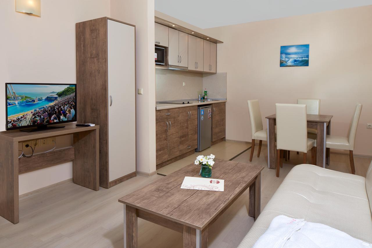Relax Holiday Complex & Spa サニービーチ エクステリア 写真